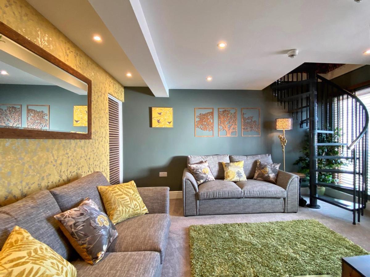 Hambrook House Canterbury - New Luxury Guest House With Espa Spa Complex エクステリア 写真