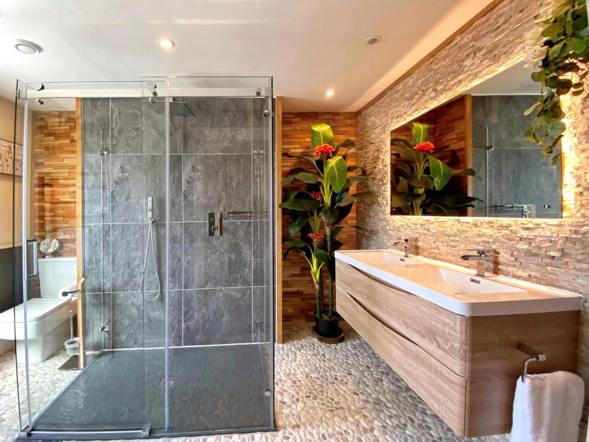 Hambrook House Canterbury - New Luxury Guest House With Espa Spa Complex エクステリア 写真