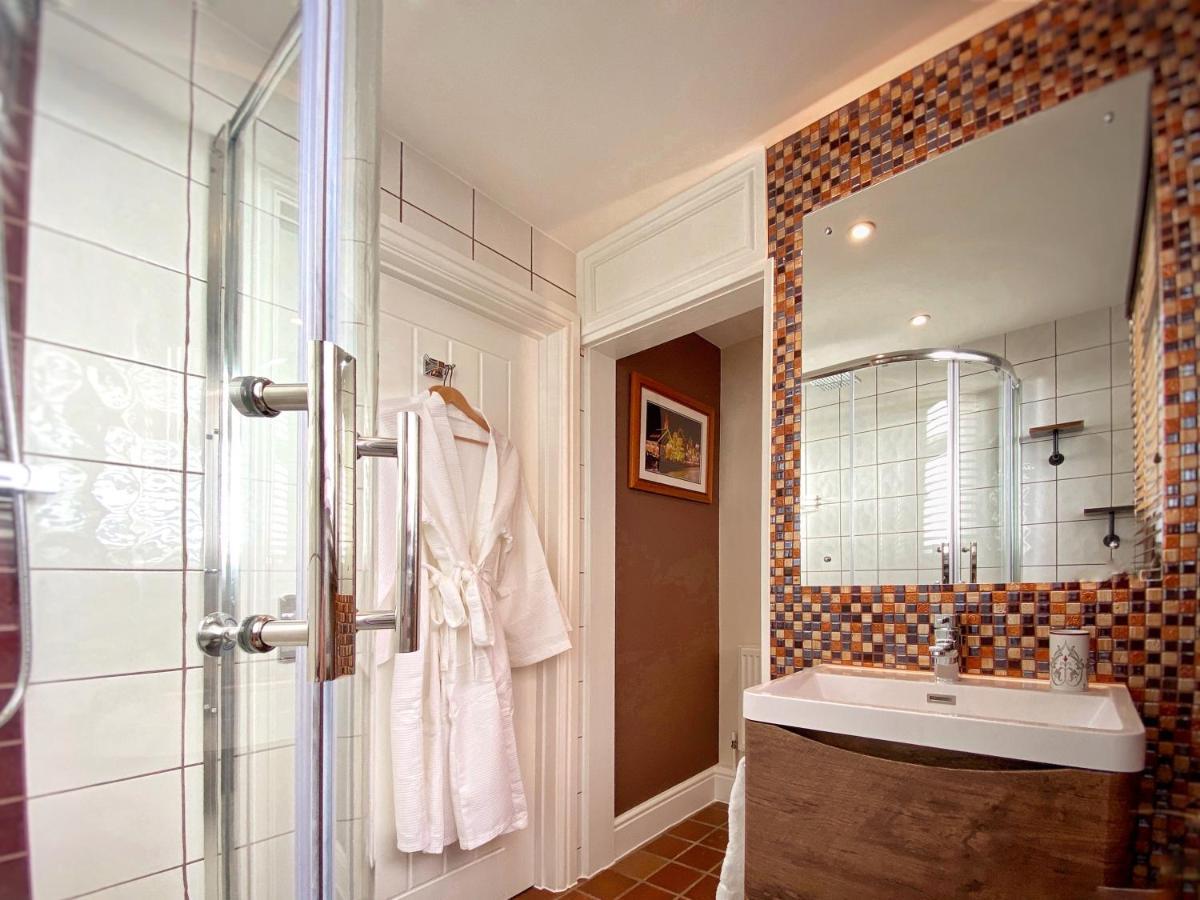 Hambrook House Canterbury - New Luxury Guest House With Espa Spa Complex エクステリア 写真