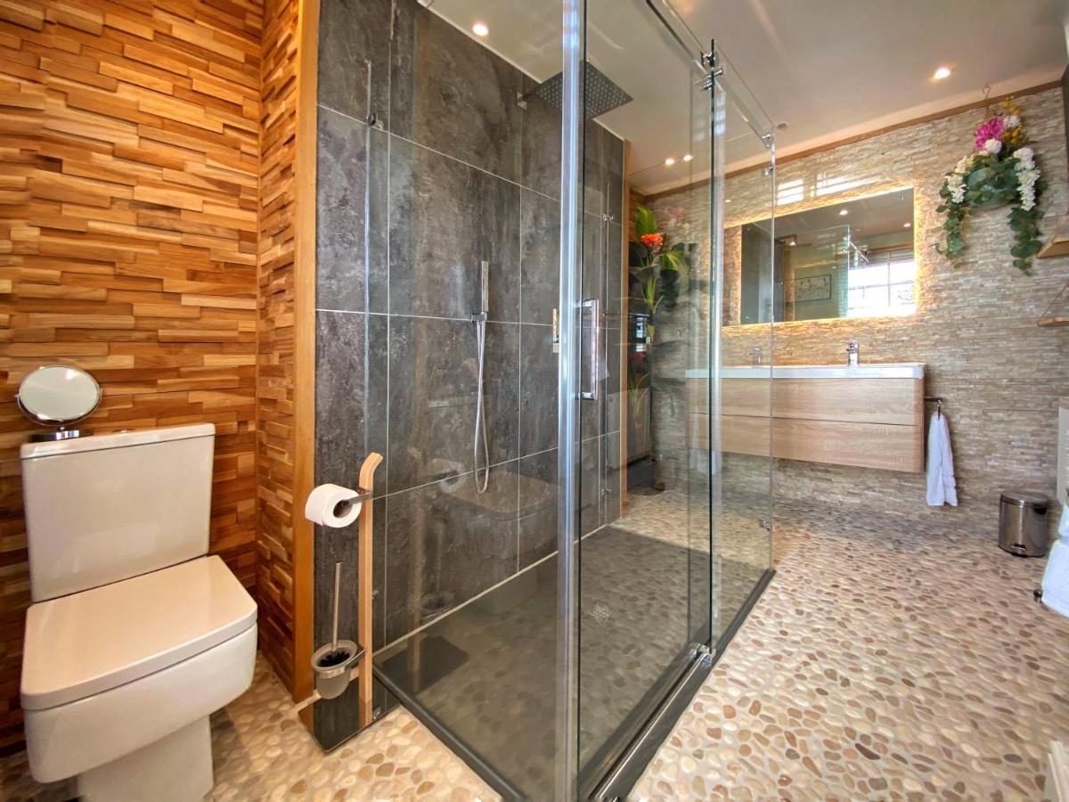 Hambrook House Canterbury - New Luxury Guest House With Espa Spa Complex エクステリア 写真