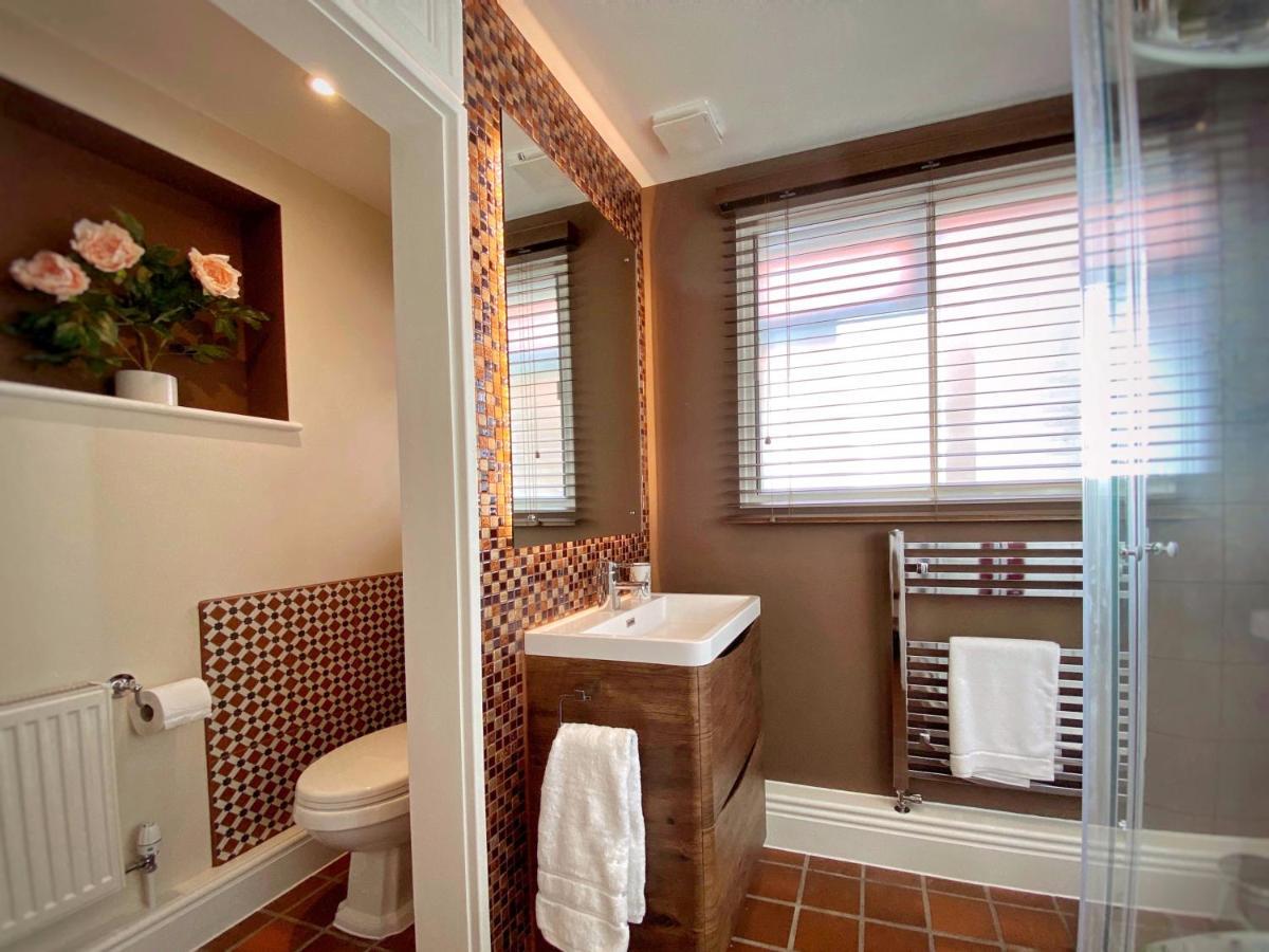 Hambrook House Canterbury - New Luxury Guest House With Espa Spa Complex エクステリア 写真